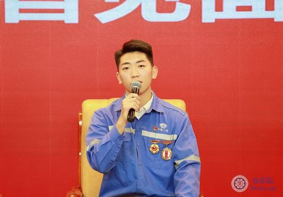 3月24日,高磊参加团包头市委举办的“鹿城青年说分享交流会”讲述奋斗故事。燕北辰摄.jpg 3月24日,高磊参加团包头市委举办的“鹿城青年说分享交流会”讲述奋斗故事。燕北辰摄.jpg