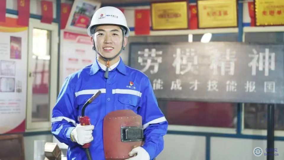 高磊：为啥说在包头“我的未来不是梦”.jpg